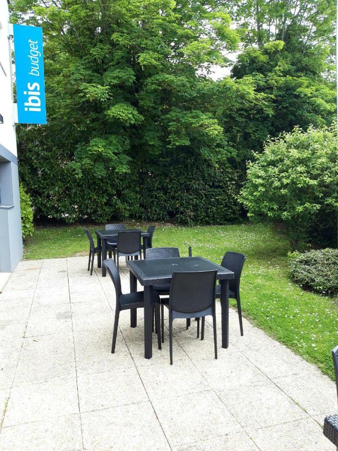 ibis budget Versailles Chateau Saint cyr l'Ecole Exterior foto