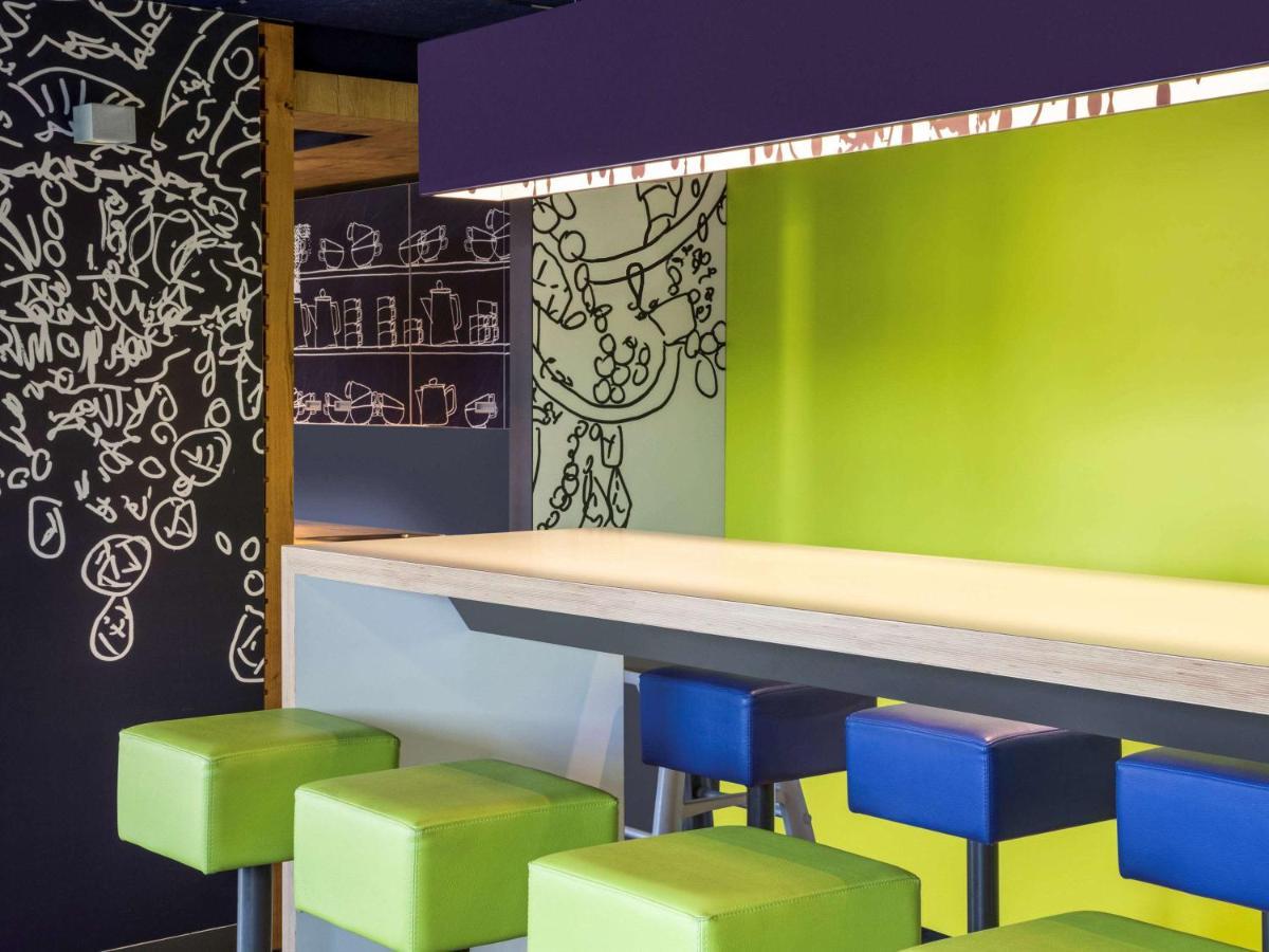 ibis budget Versailles Chateau Saint cyr l'Ecole Exterior foto